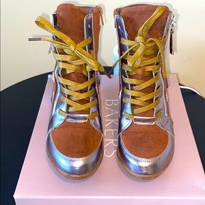 “Diversity” wedged boots 🥾🥾